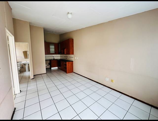 2 BEDROOM TOWNHOUSE FOR SALE IN RIDGEWAY